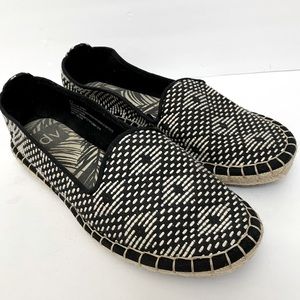 DV Dolce Vita Black and Cream Flat Espadrille